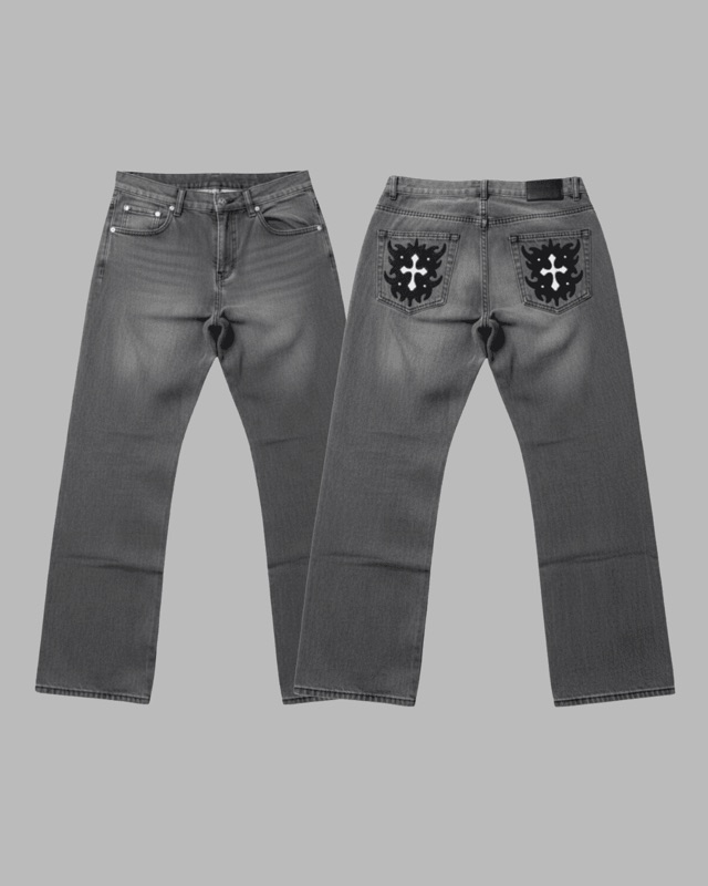 Custom washed jeans with embroidered back pockets